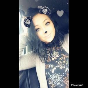 Meet your Posher, Leah